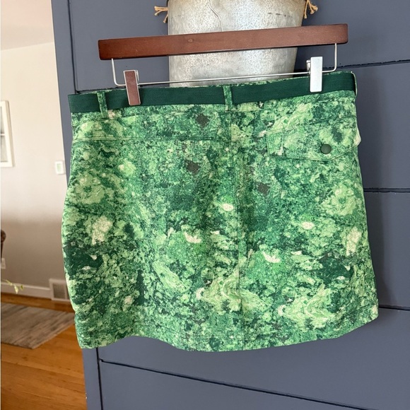 Outdoor Voices RekTrek mini skirt XL in green smoke marble - Picture 3 of 7